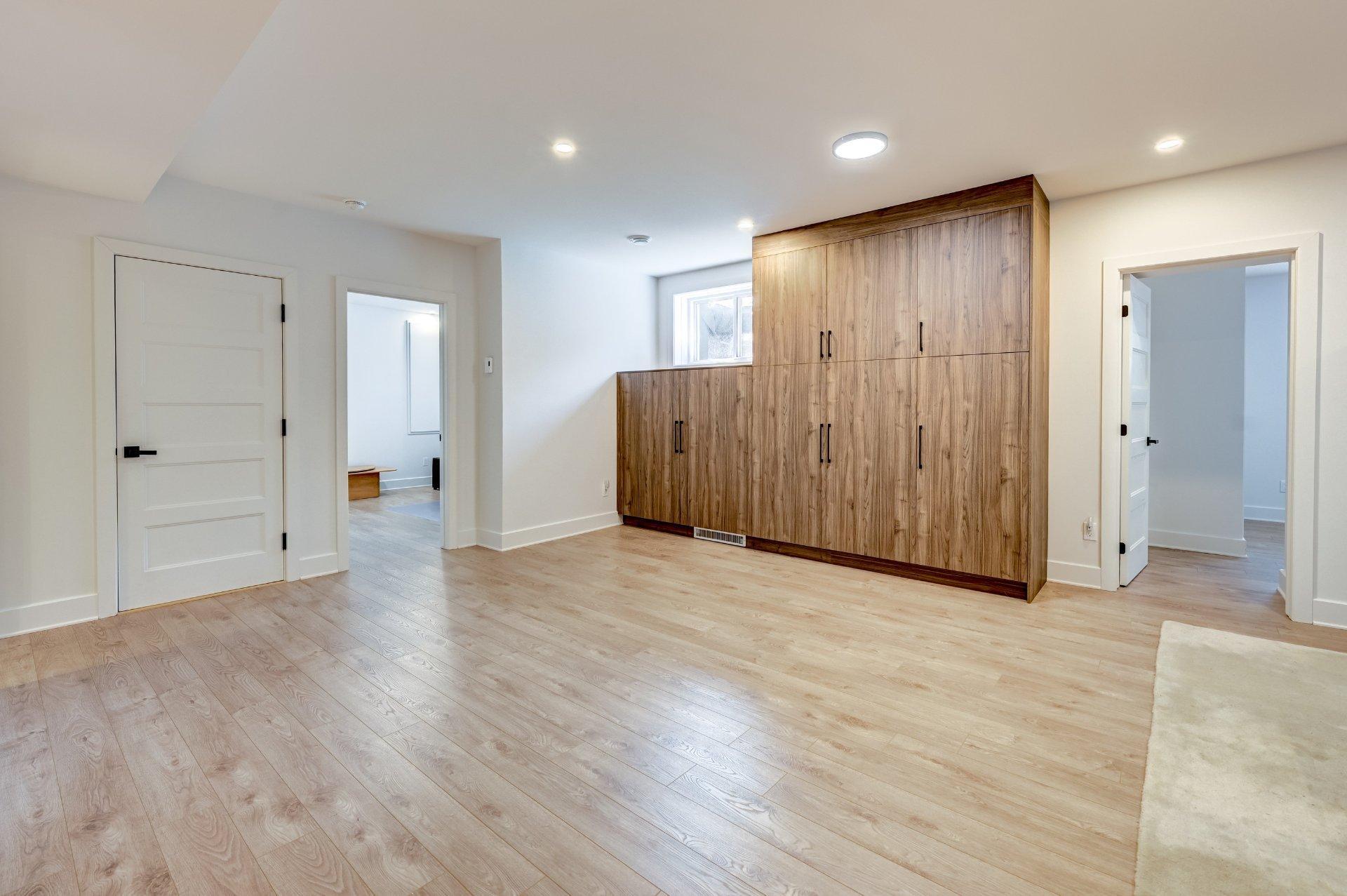 









5716


Rue Parizeau

,
Brossard,




QC
J4W1H7


