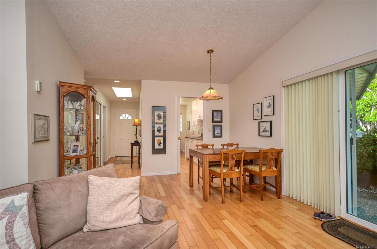 









5156


Cordova Bay

Rd, 7,
Saanich,




BC
V8Y 2X5


