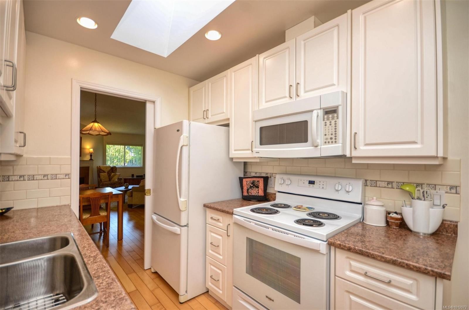 









5156


Cordova Bay

Rd, 7,
Saanich,




BC
V8Y 2X5

