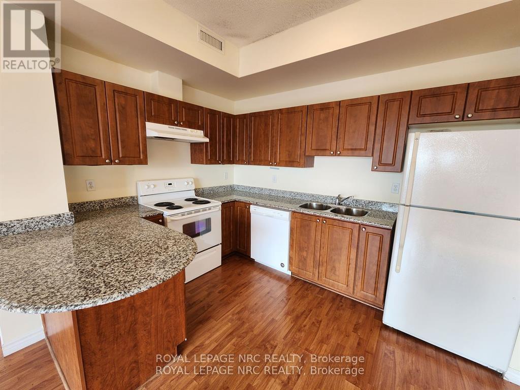 












812 - 135 JAMES STREET S

,
Hamilton (Corktown),




Ontario
L8P2Z6

