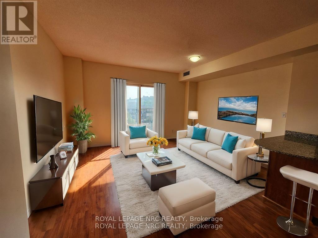 












812 - 135 JAMES STREET S

,
Hamilton (Corktown),




Ontario
L8P2Z6

