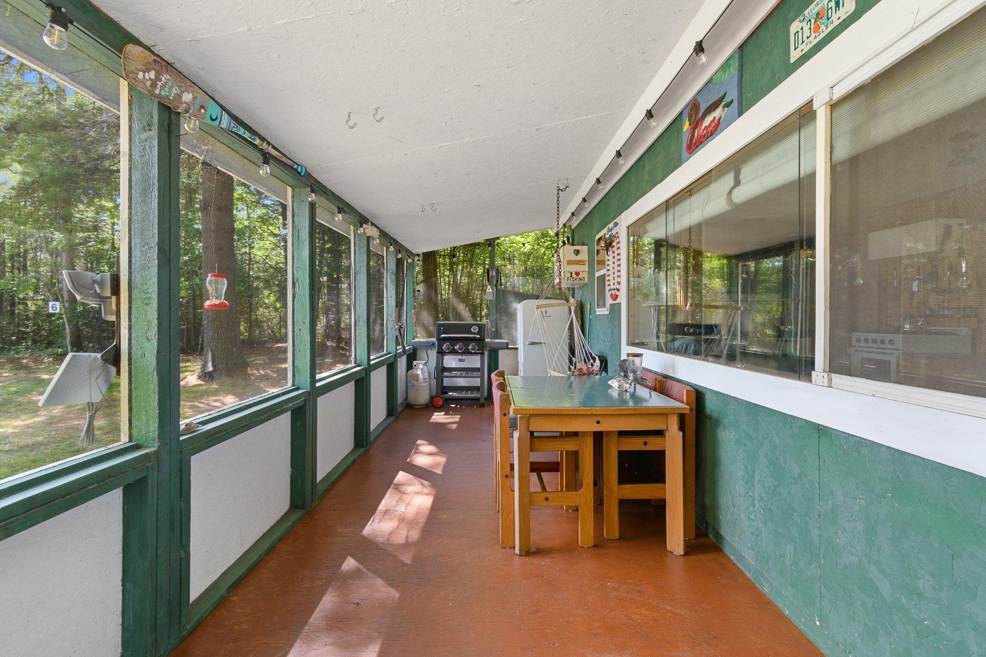 









1


Rue Non Disponible-Unavailable

,
Otter Lake,




QC
J0X2P0

