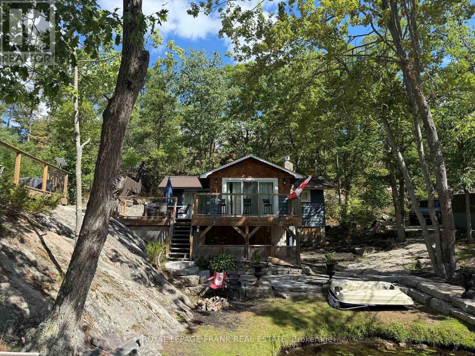












3571 HARBOUR POINT LANE

,
Selwyn,




Ontario
K0L2H0


