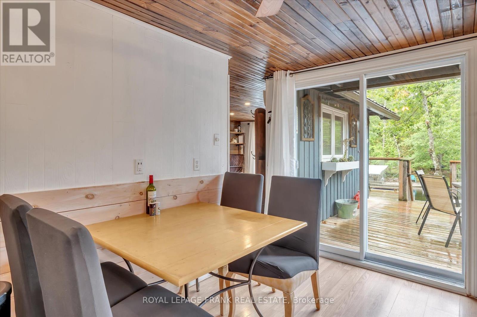 












3571 HARBOUR POINT LANE

,
Selwyn,




Ontario
K0L2H0

