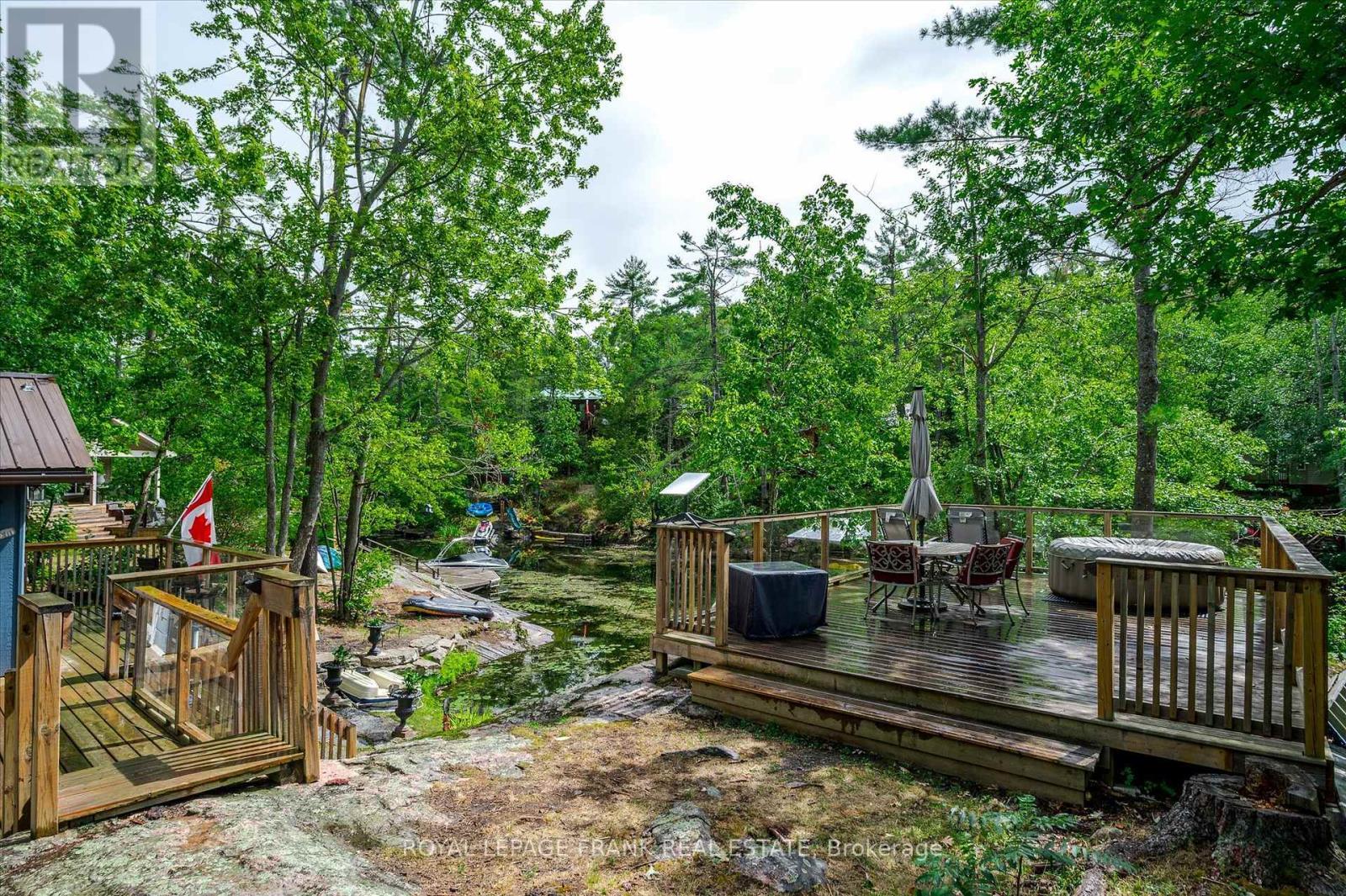 












3571 HARBOUR POINT LANE

,
Selwyn,




Ontario
K0L2H0

