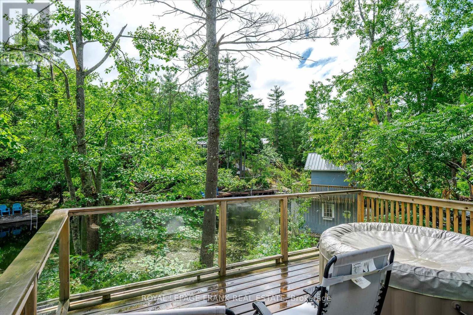 












3571 HARBOUR POINT LANE

,
Selwyn,




Ontario
K0L2H0

