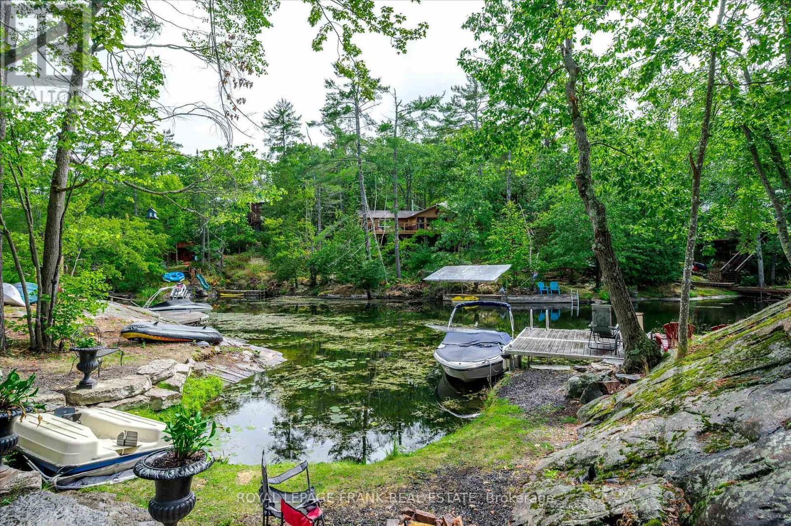 












3571 HARBOUR POINT LANE

,
Selwyn,




Ontario
K0L2H0

