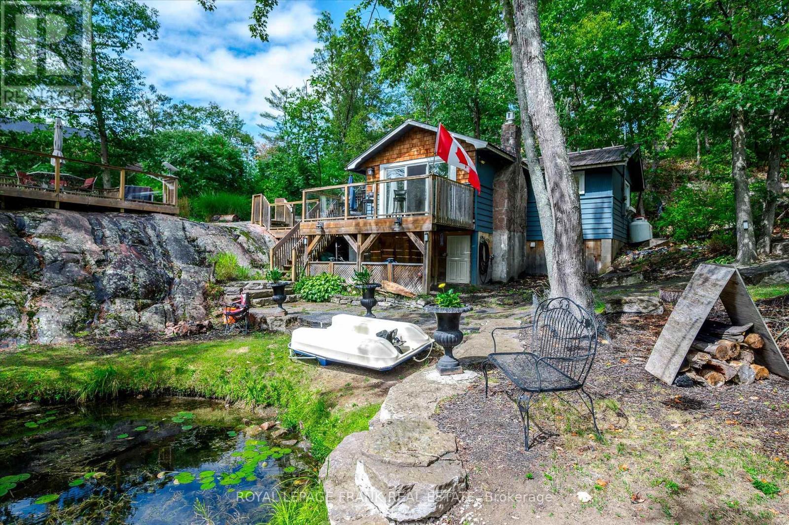 












3571 HARBOUR POINT LANE

,
Selwyn,




Ontario
K0L2H0


