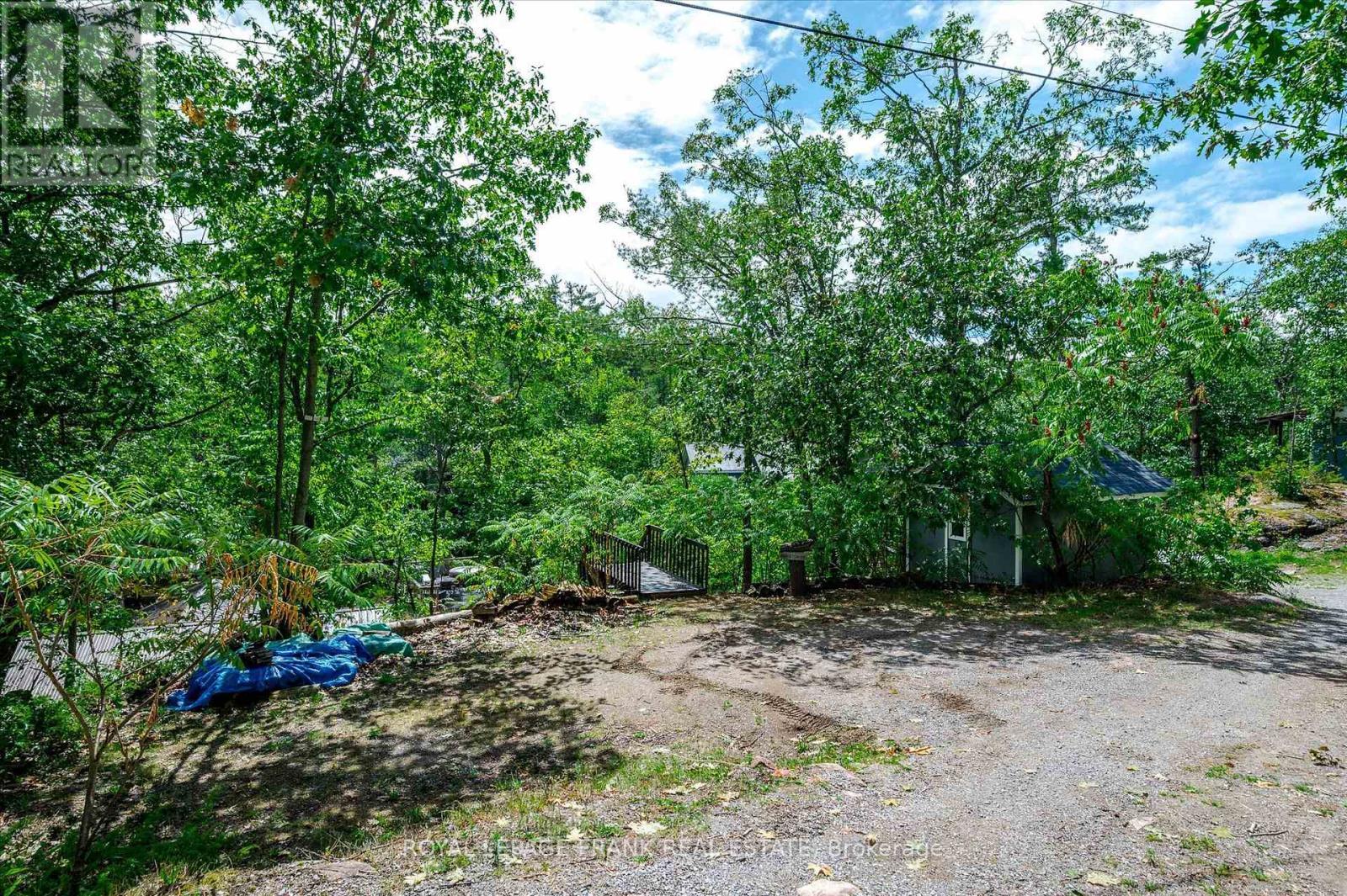 












3571 HARBOUR POINT LANE

,
Selwyn,




Ontario
K0L2H0

