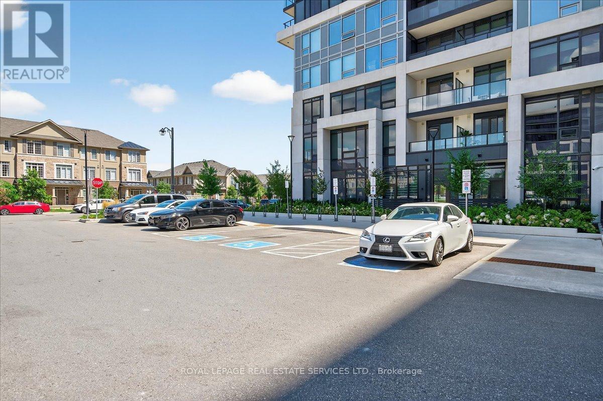 












514 - 3220 WILLIAM COLTSON AVENUE

,
Oakville,




Ontario
L6H7C2

