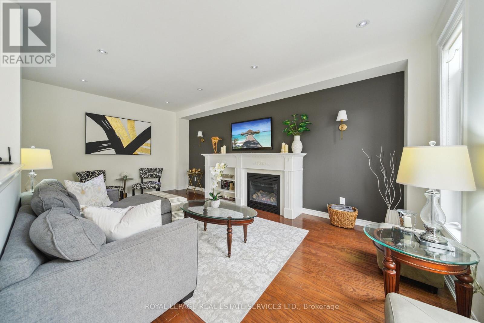 












3150 TRAILSIDE DRIVE

,
Oakville,




Ontario
L6M0P6

