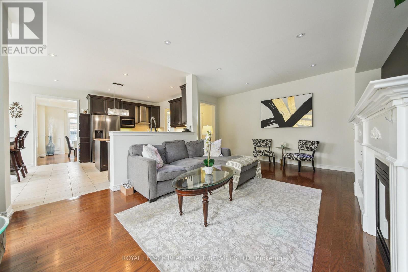 












3150 TRAILSIDE DRIVE

,
Oakville,




Ontario
L6M0P6

