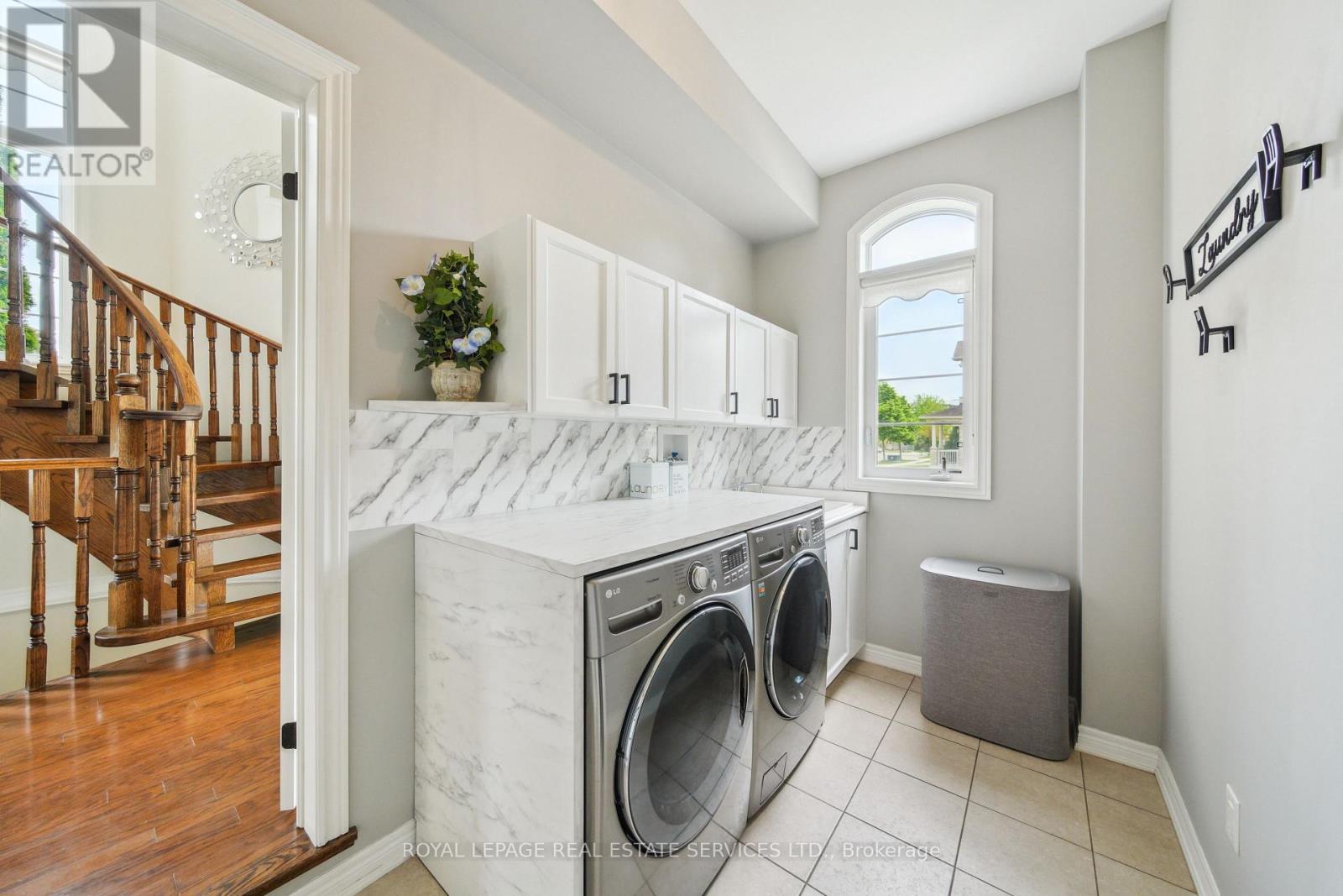 












3150 TRAILSIDE DRIVE

,
Oakville,




Ontario
L6M0P6

