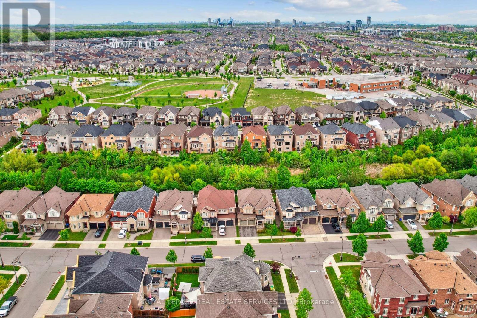 












3150 TRAILSIDE DRIVE

,
Oakville,




Ontario
L6M0P6

