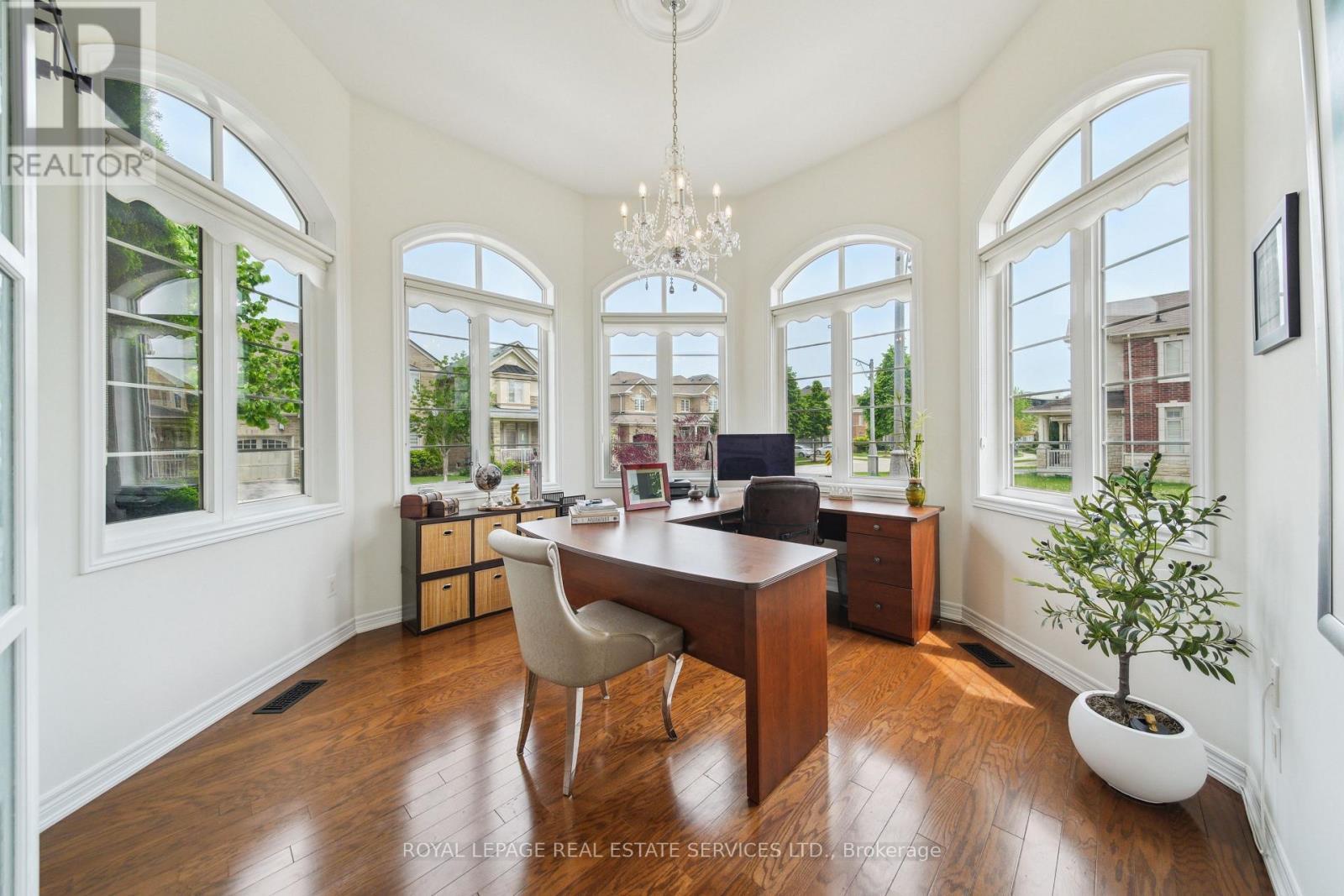 












3150 TRAILSIDE DRIVE

,
Oakville,




Ontario
L6M0P6

