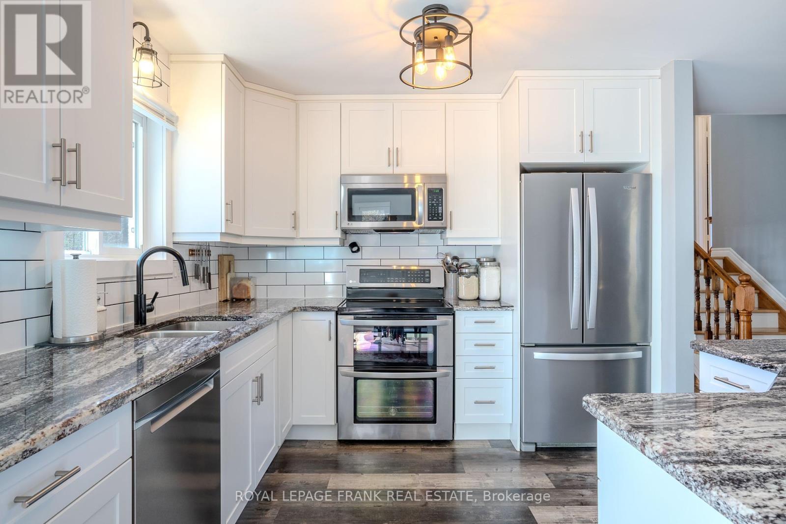 












94 COUNTY ROAD 36

,
Trent Lakes,




Ontario
K0M1A0

