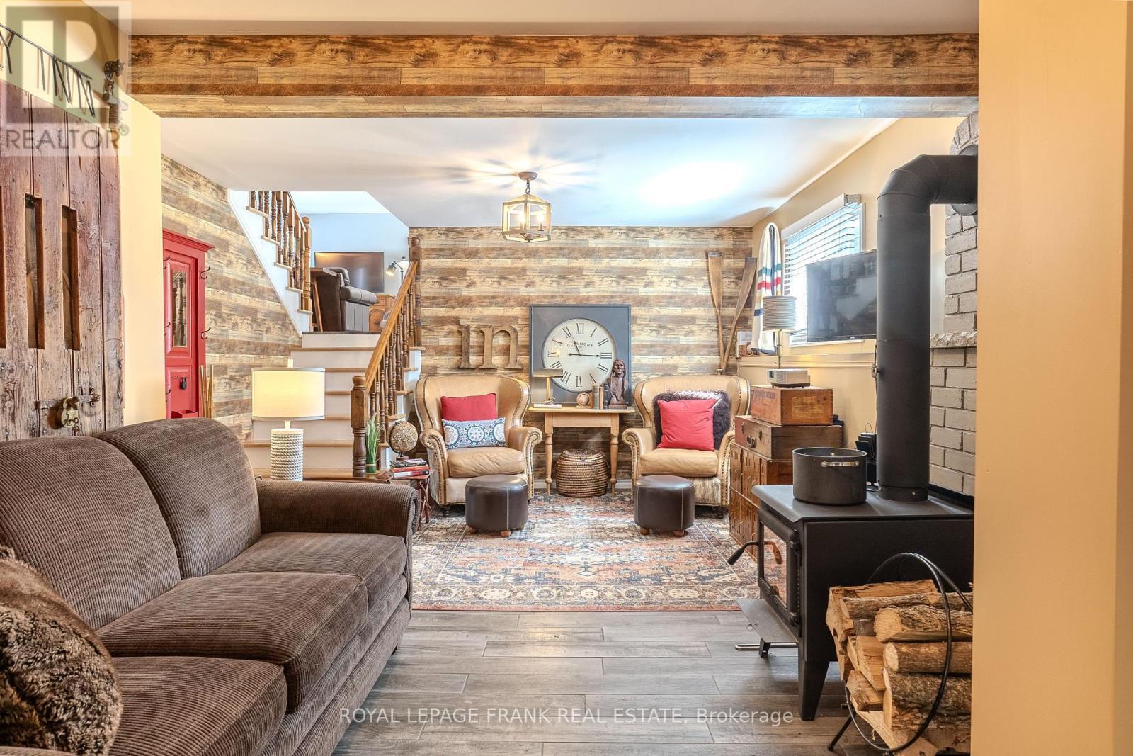 












94 COUNTY ROAD 36

,
Trent Lakes,




Ontario
K0M1A0

