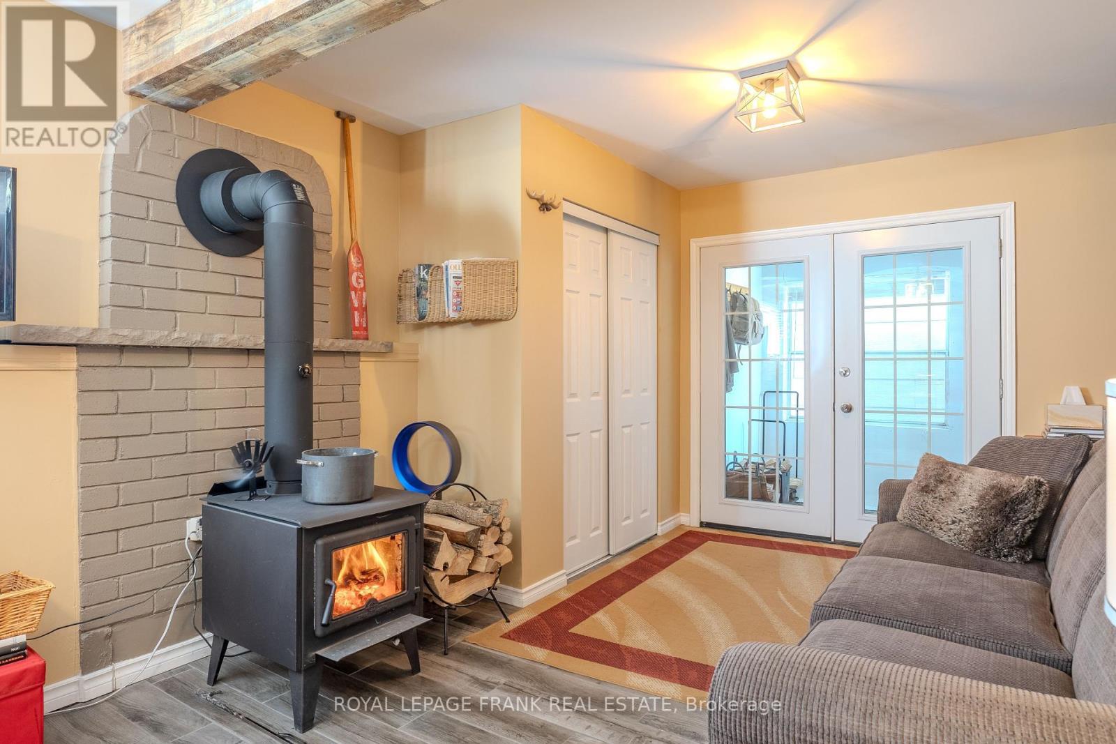 












94 COUNTY ROAD 36

,
Trent Lakes,




Ontario
K0M1A0


