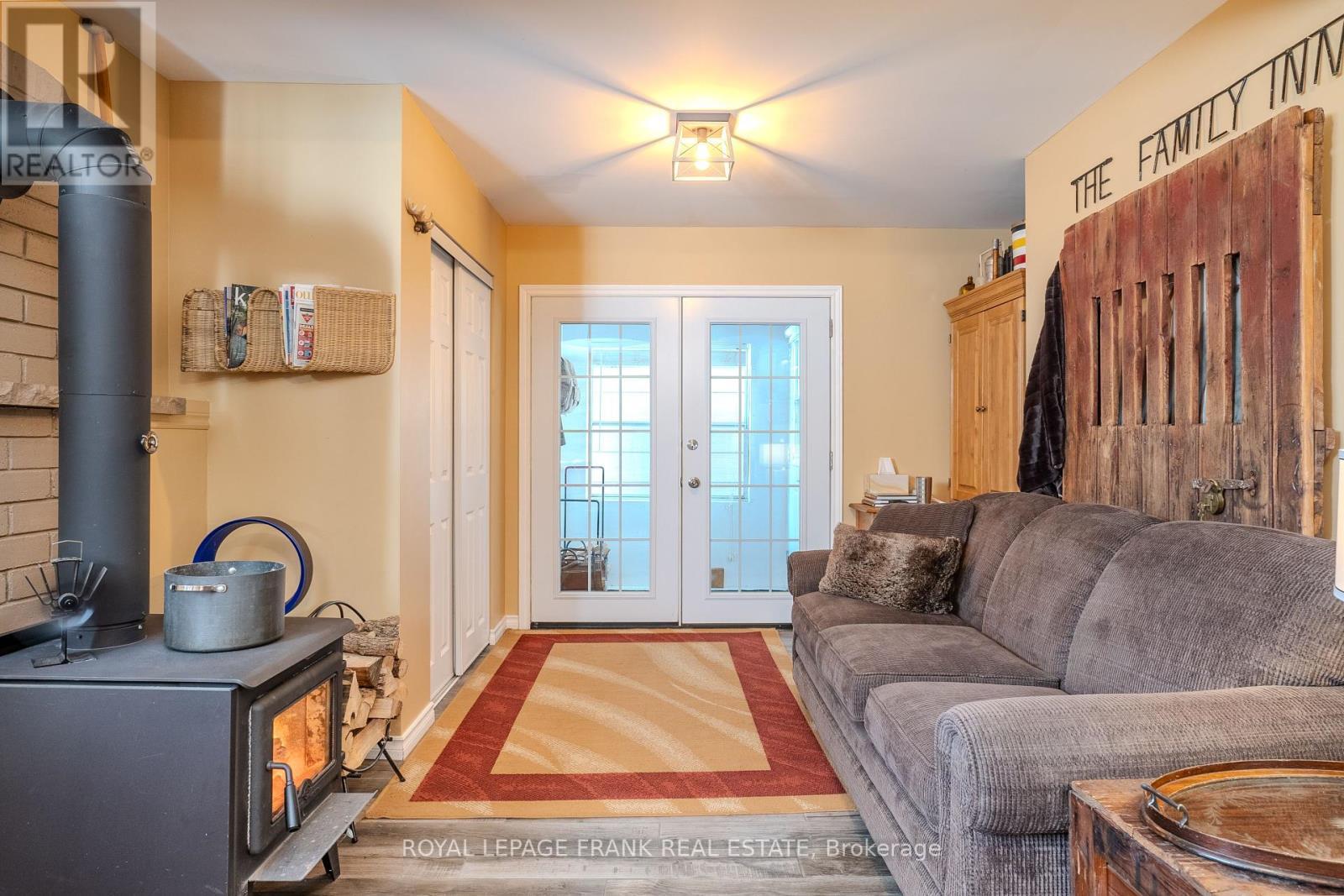 












94 COUNTY ROAD 36

,
Trent Lakes,




Ontario
K0M1A0


