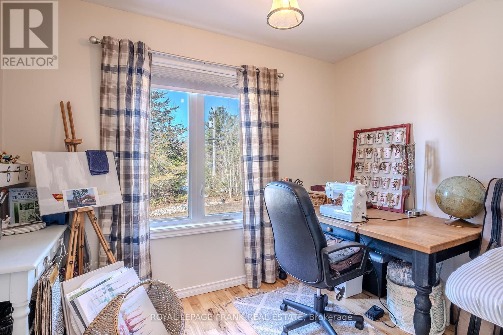 












94 COUNTY ROAD 36

,
Trent Lakes,




Ontario
K0M1A0

