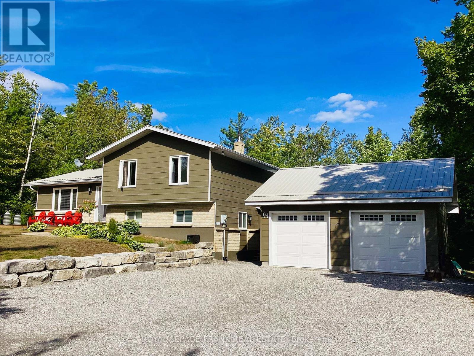 












94 COUNTY ROAD 36

,
Trent Lakes,




Ontario
K0M1A0

