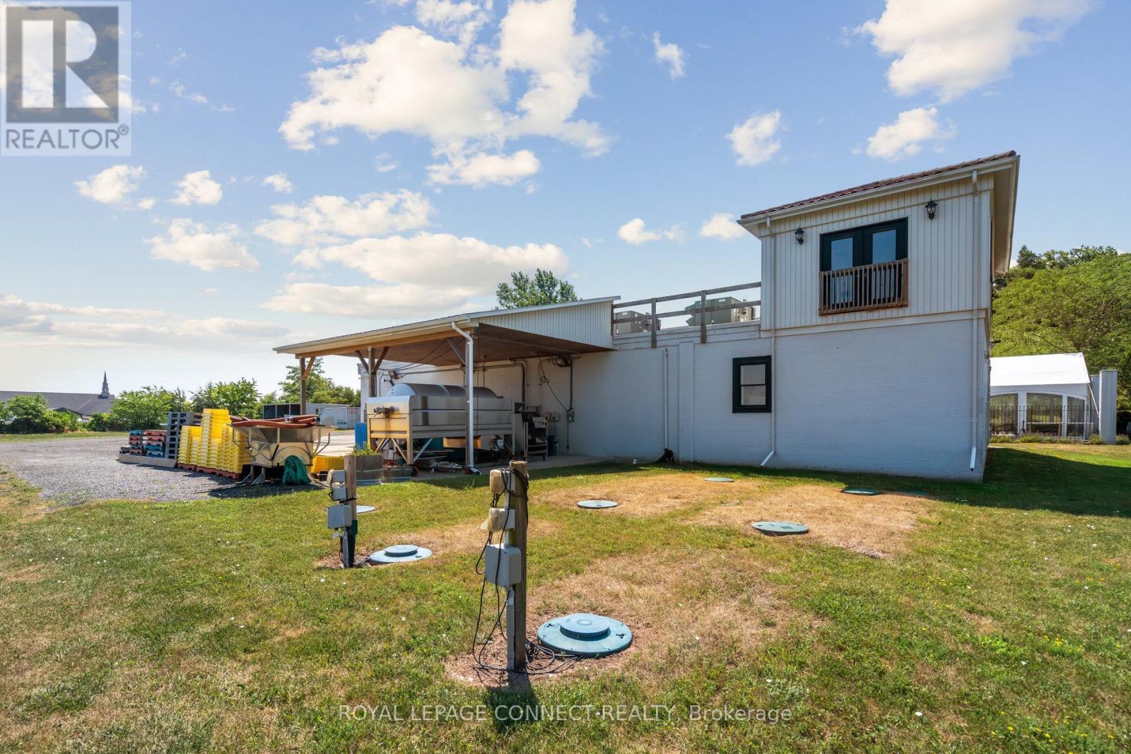 












3751 KING STREET

,
Lincoln,




Ontario
L0R2C0

