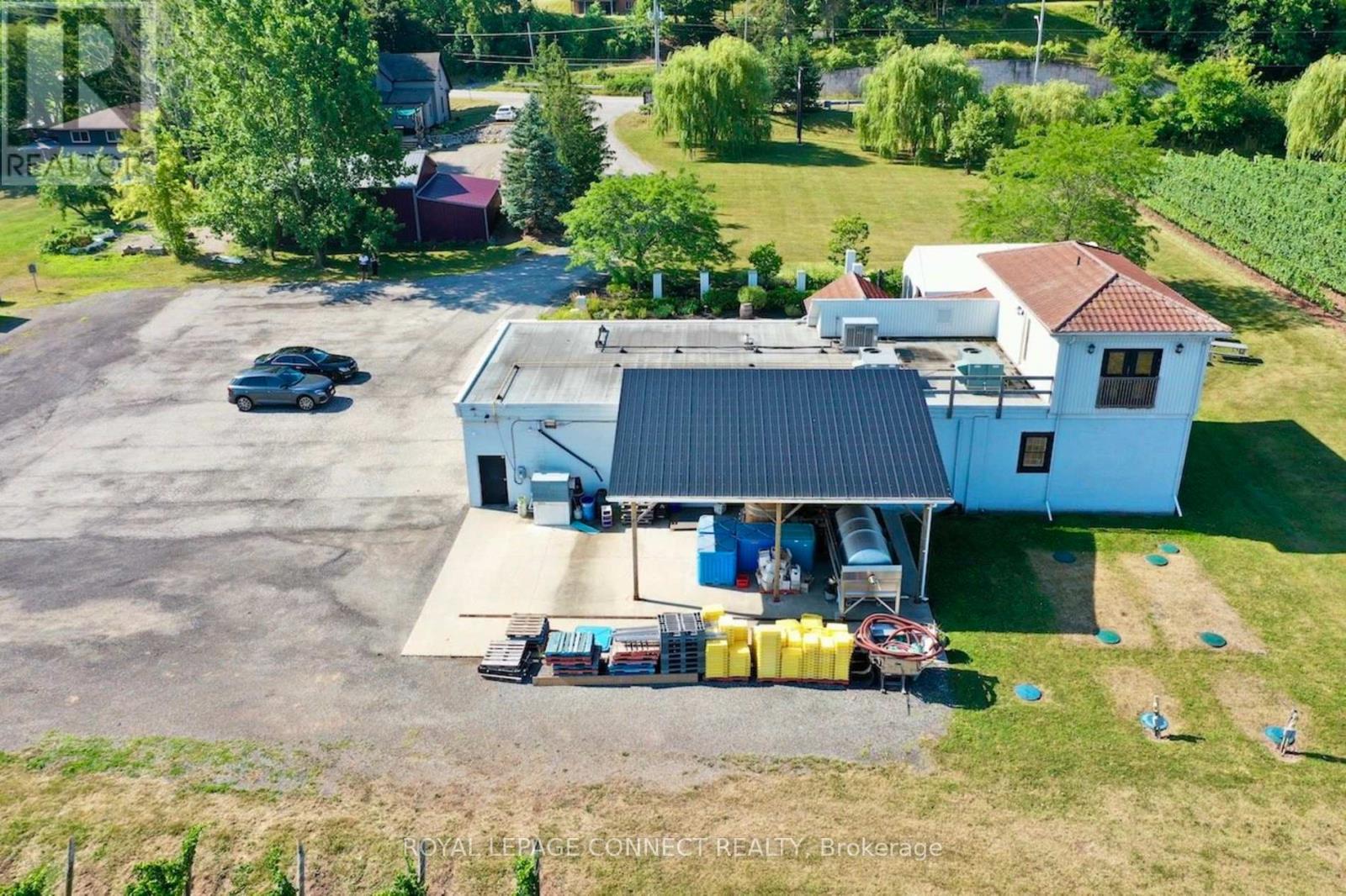 












3751 KING STREET

,
Lincoln,




Ontario
L0R2C0

