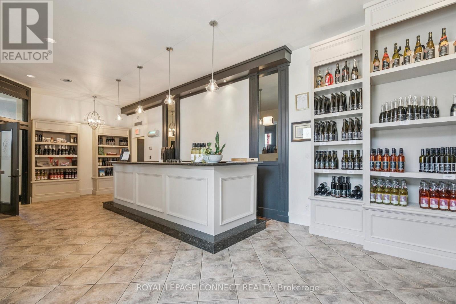 












3751 KING STREET

,
Lincoln,




Ontario
L0R2C0

