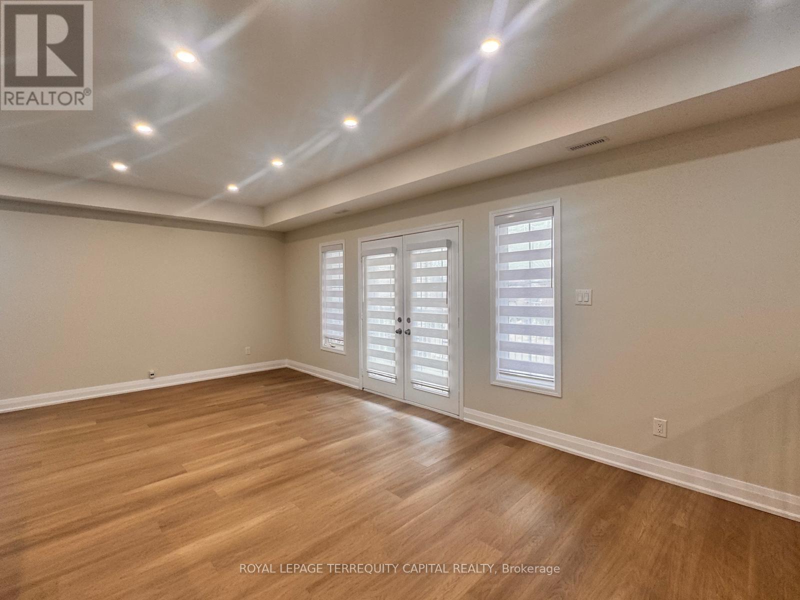 












UPPER - 344 EDGEHILL DRIVE

,
Barrie,




Ontario
L4N9X4

