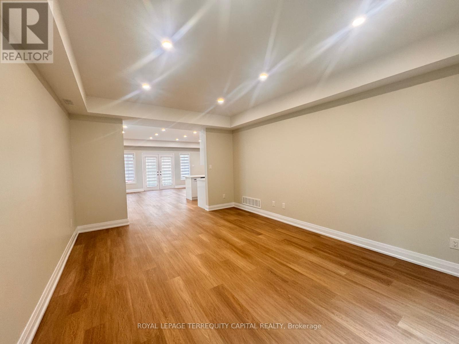 












UPPER - 344 EDGEHILL DRIVE

,
Barrie,




Ontario
L4N9X4

