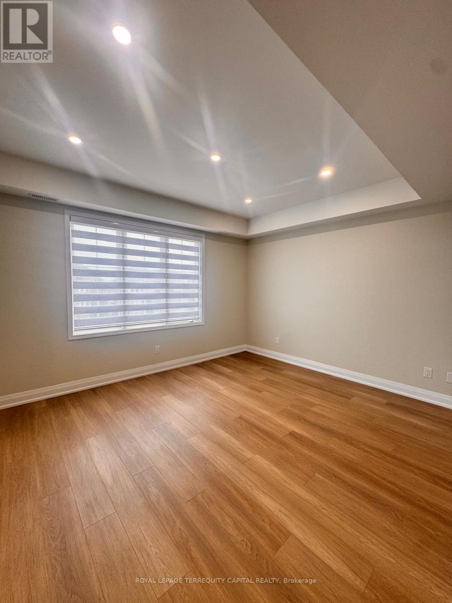 












UPPER - 344 EDGEHILL DRIVE

,
Barrie,




Ontario
L4N9X4

