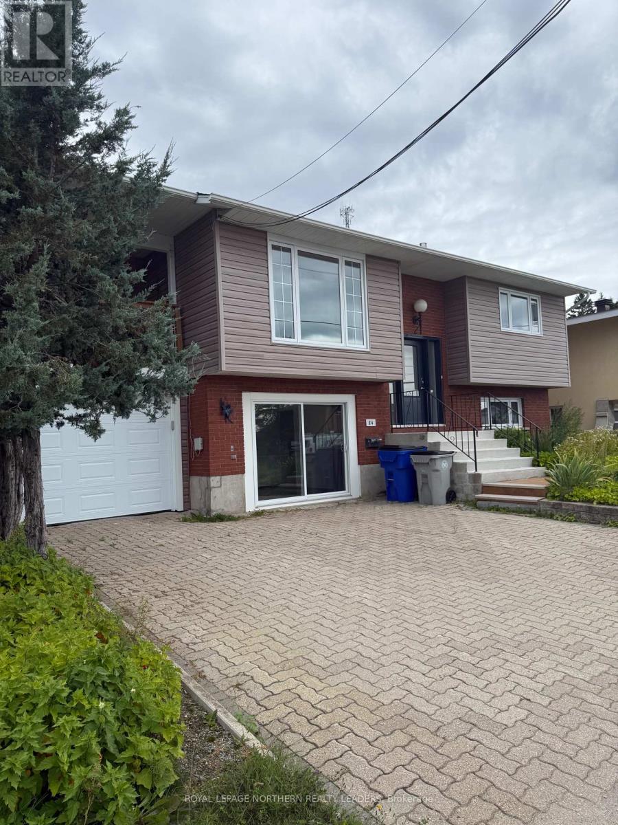 












84 BROUSSEAU AVENUE

,
Timmins (TNE - North),




Ontario
P4N5Y2

