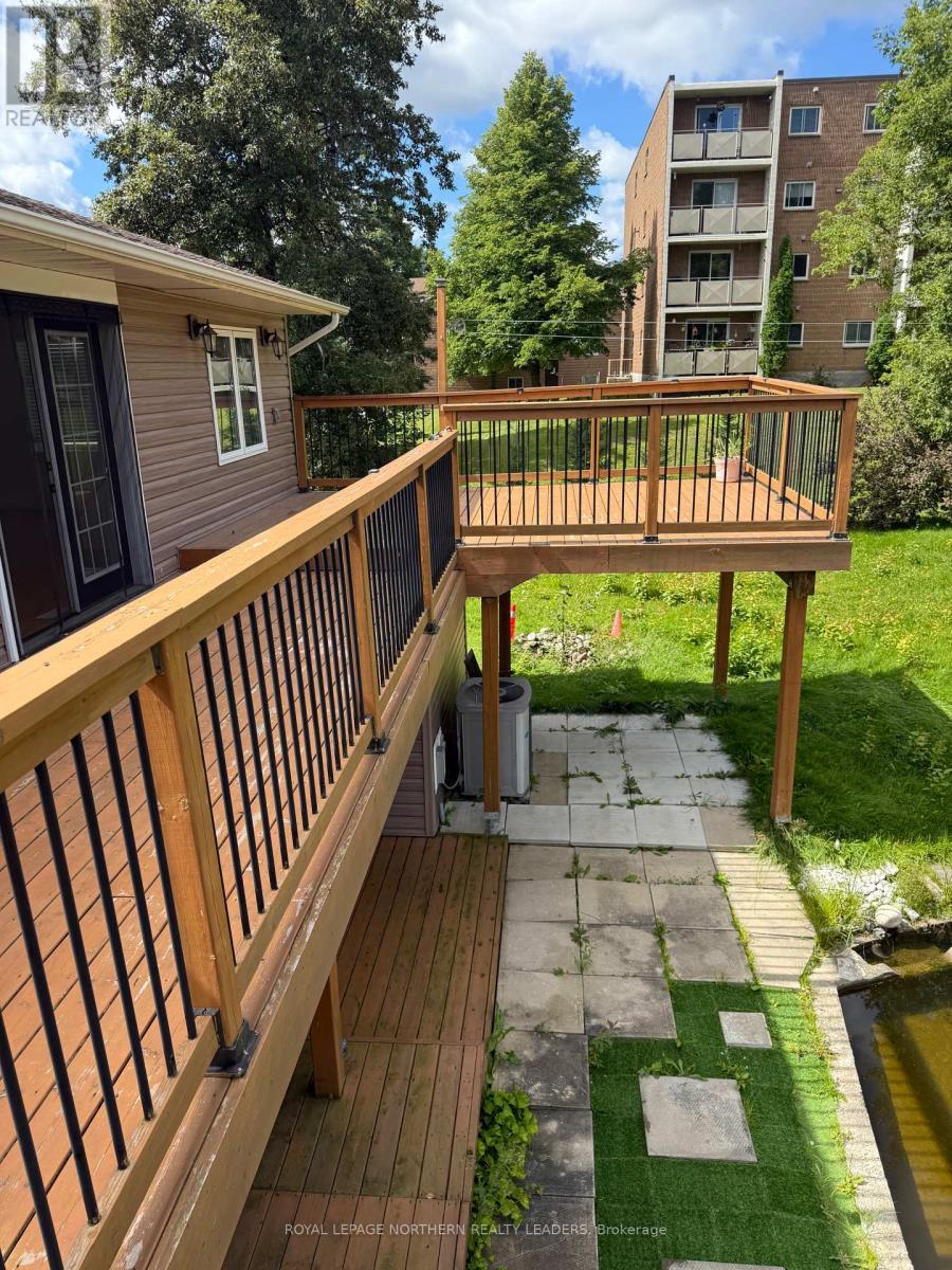 












84 BROUSSEAU AVENUE

,
Timmins (TNE - North),




Ontario
P4N5Y2

