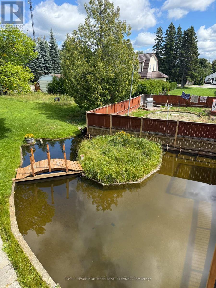 












84 BROUSSEAU AVENUE

,
Timmins (TNE - North),




Ontario
P4N5Y2

