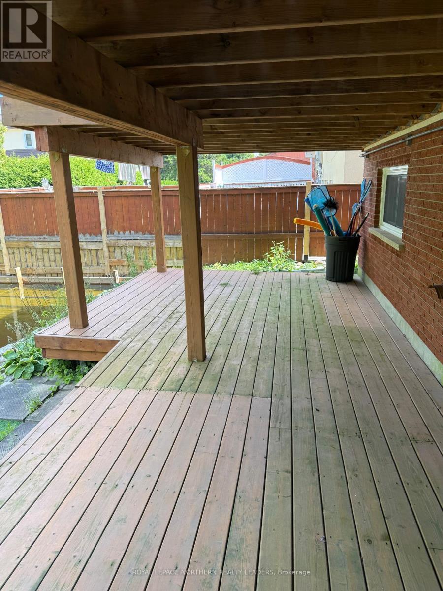 












84 BROUSSEAU AVENUE

,
Timmins (TNE - North),




Ontario
P4N5Y2

