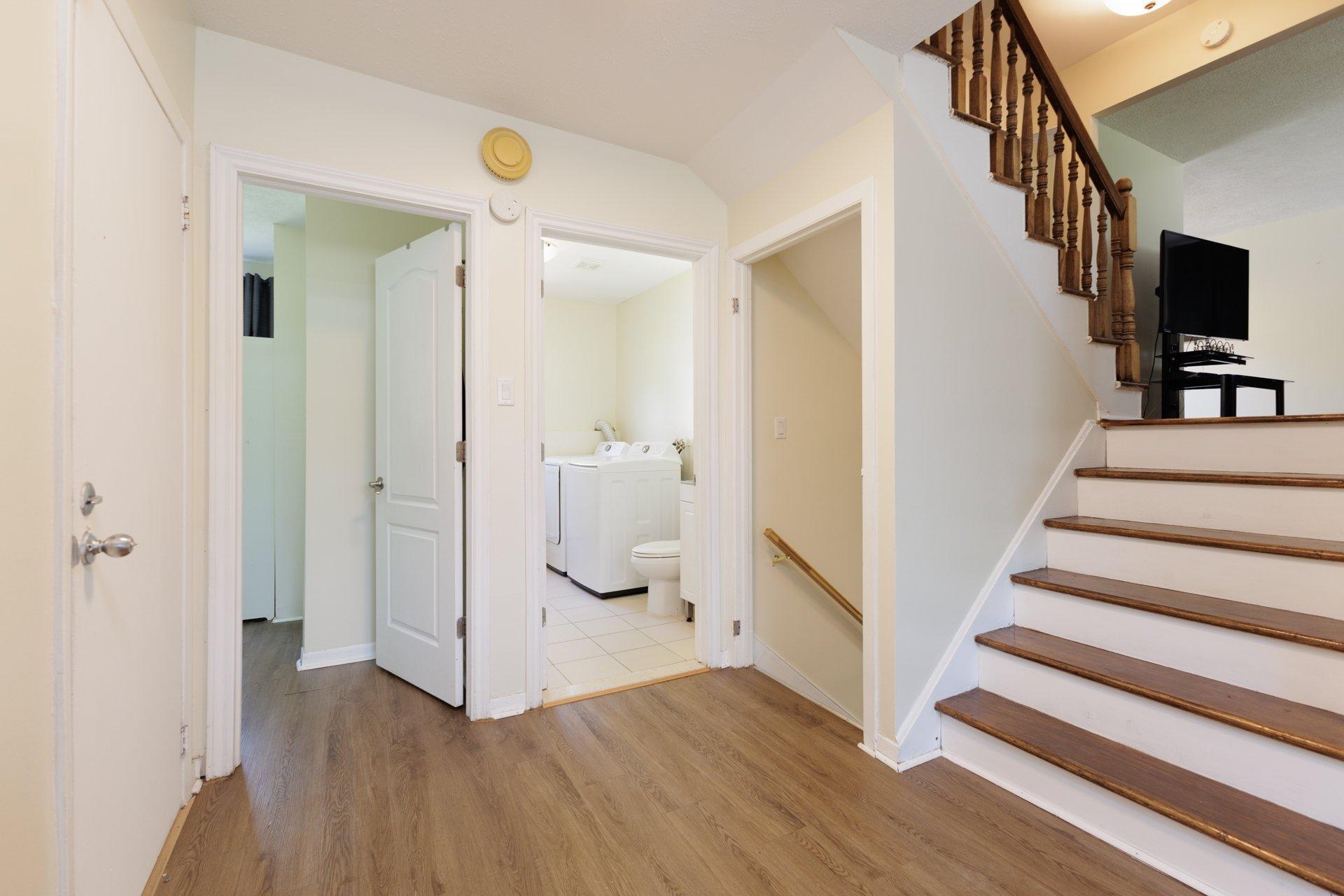 









4351


Rue Graham

,
Montréal (Pierrefonds-Roxboro),




QC
H9H2B9

