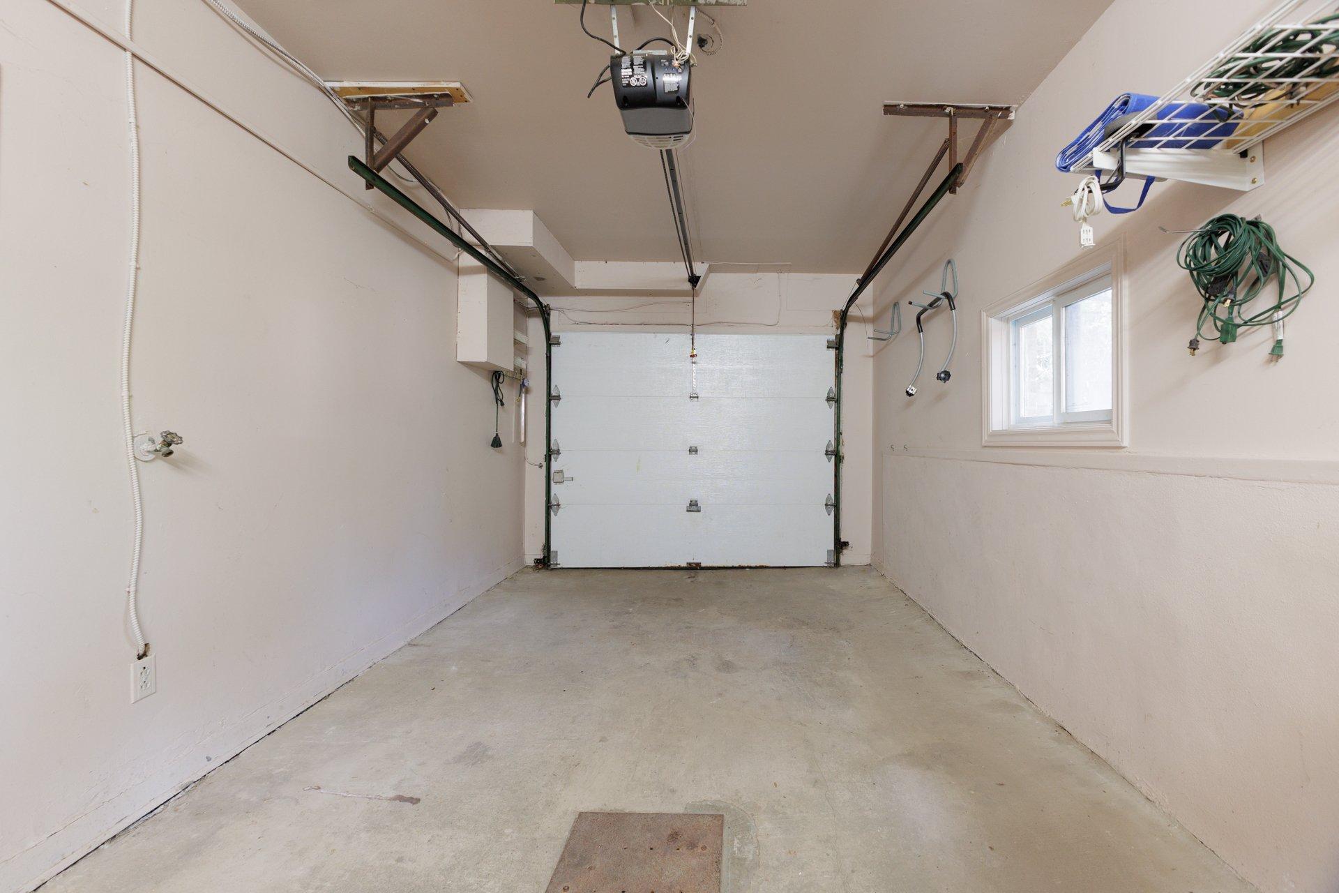 









4351


Rue Graham

,
Montréal (Pierrefonds-Roxboro),




QC
H9H2B9

