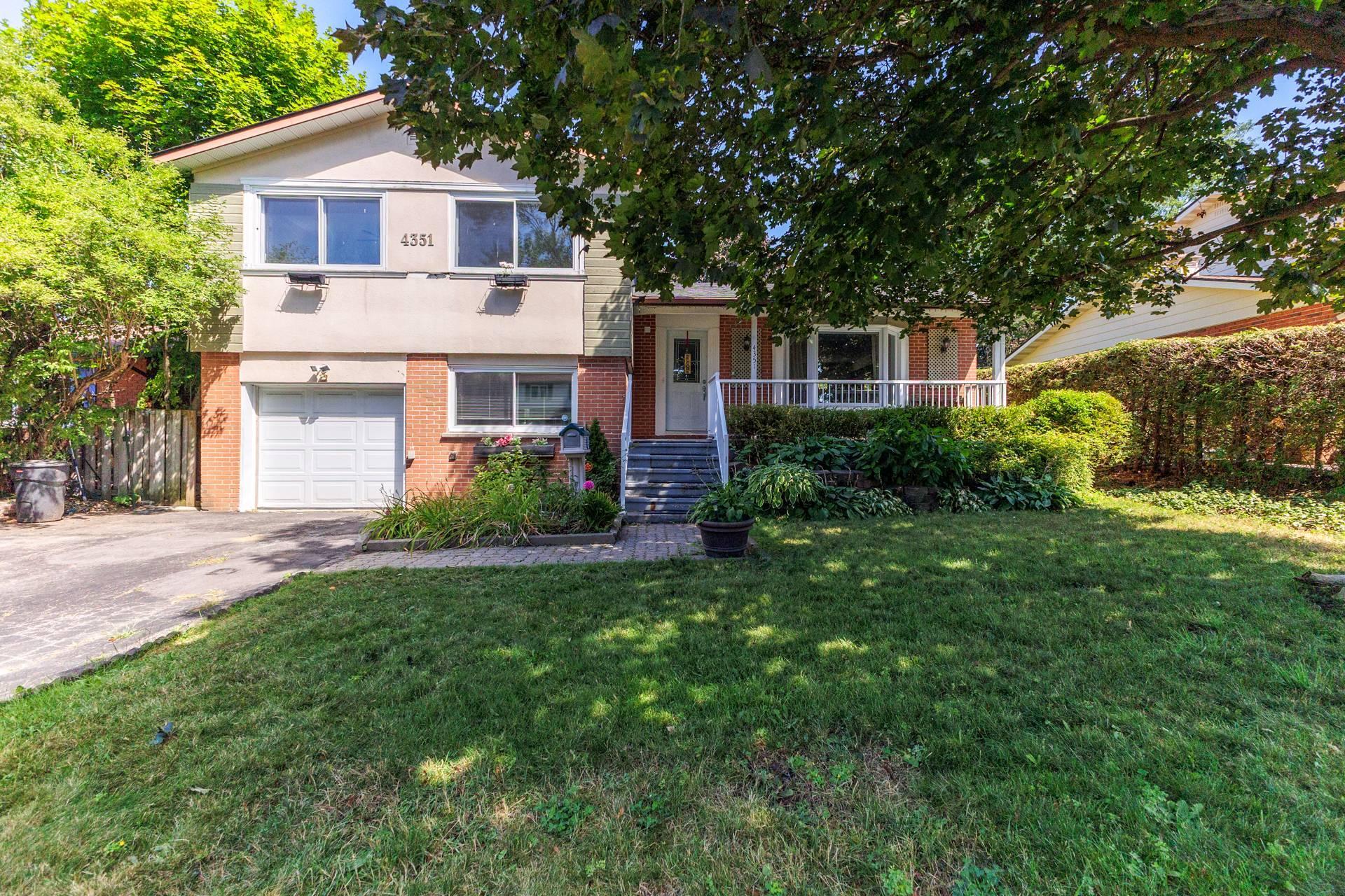 









4351


Rue Graham

,
Montréal (Pierrefonds-Roxboro),




QC
H9H2B9

