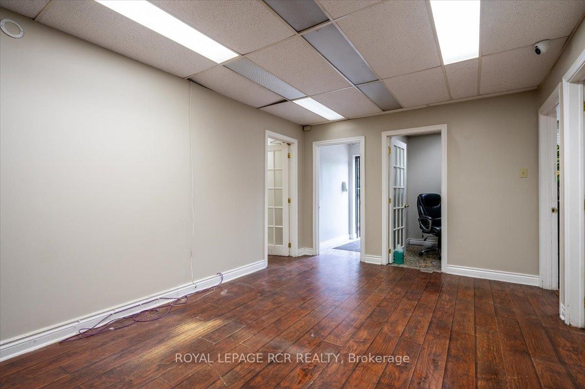 









355


Dissette

Street,
Bradford West Gwillimbury,




ON
L3Z 3G9

