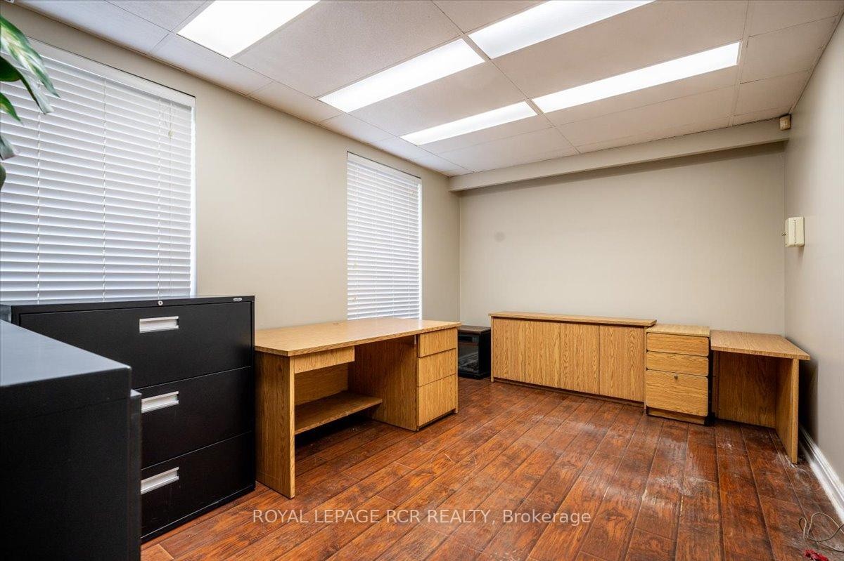 









355


Dissette

Street,
Bradford West Gwillimbury,




ON
L3Z 3G9

