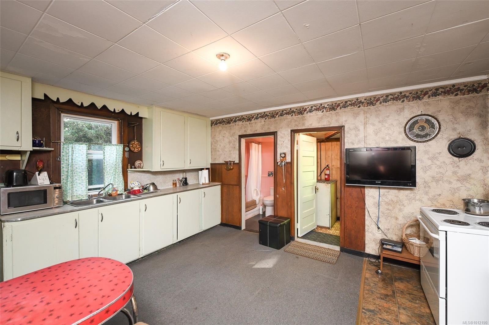 









5835


Island

Hwy North,
Courtenay,




BC
V9J 1T3

