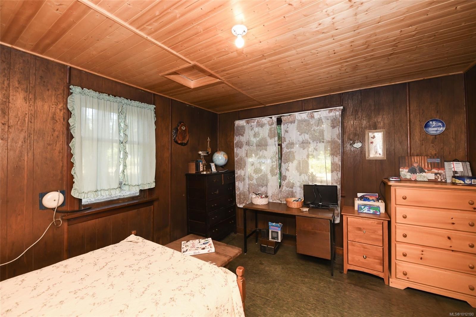 









5835


Island

Hwy North,
Courtenay,




BC
V9J 1T3

