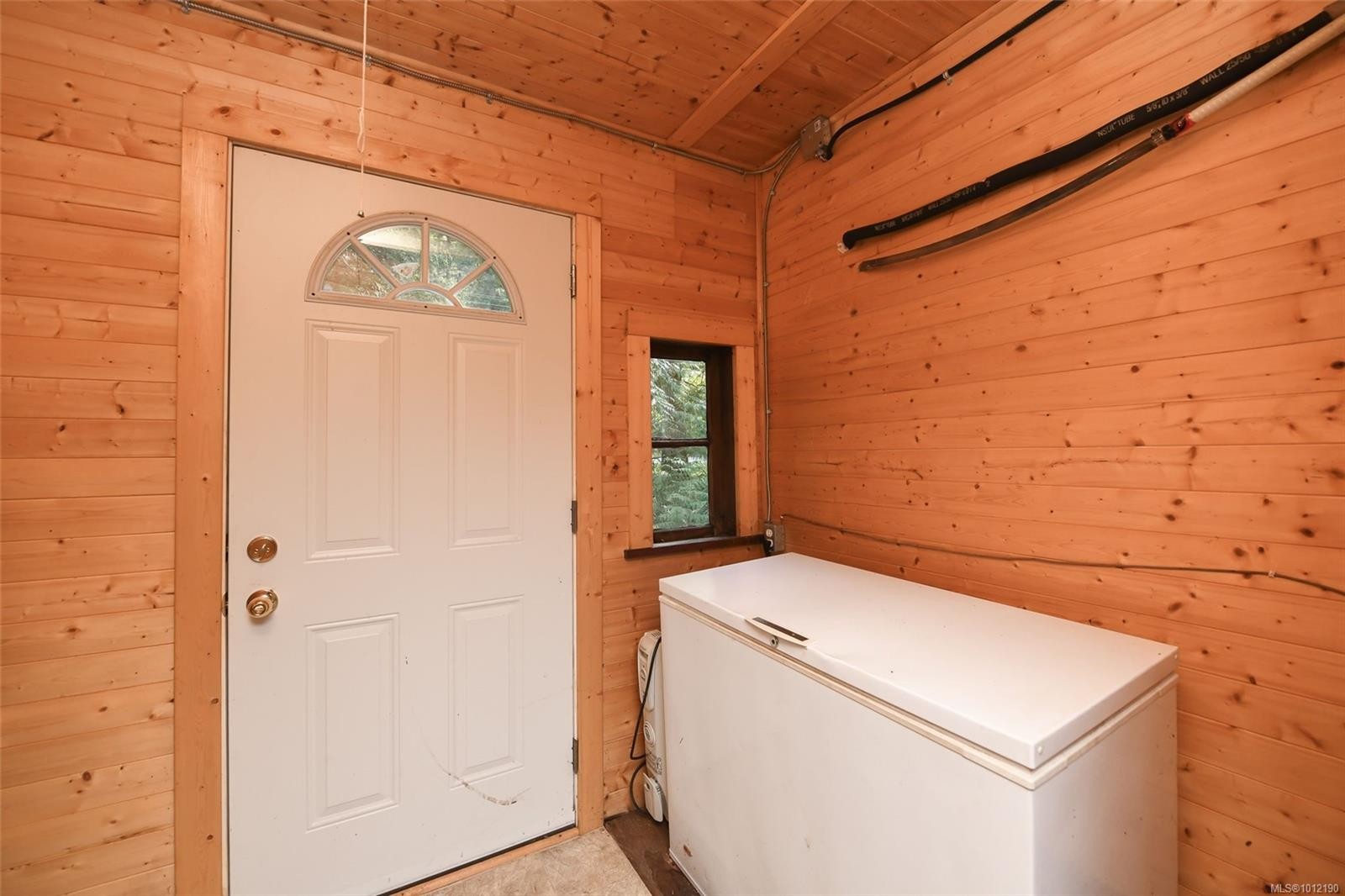 









5835


Island

Hwy North,
Courtenay,




BC
V9J 1T3

