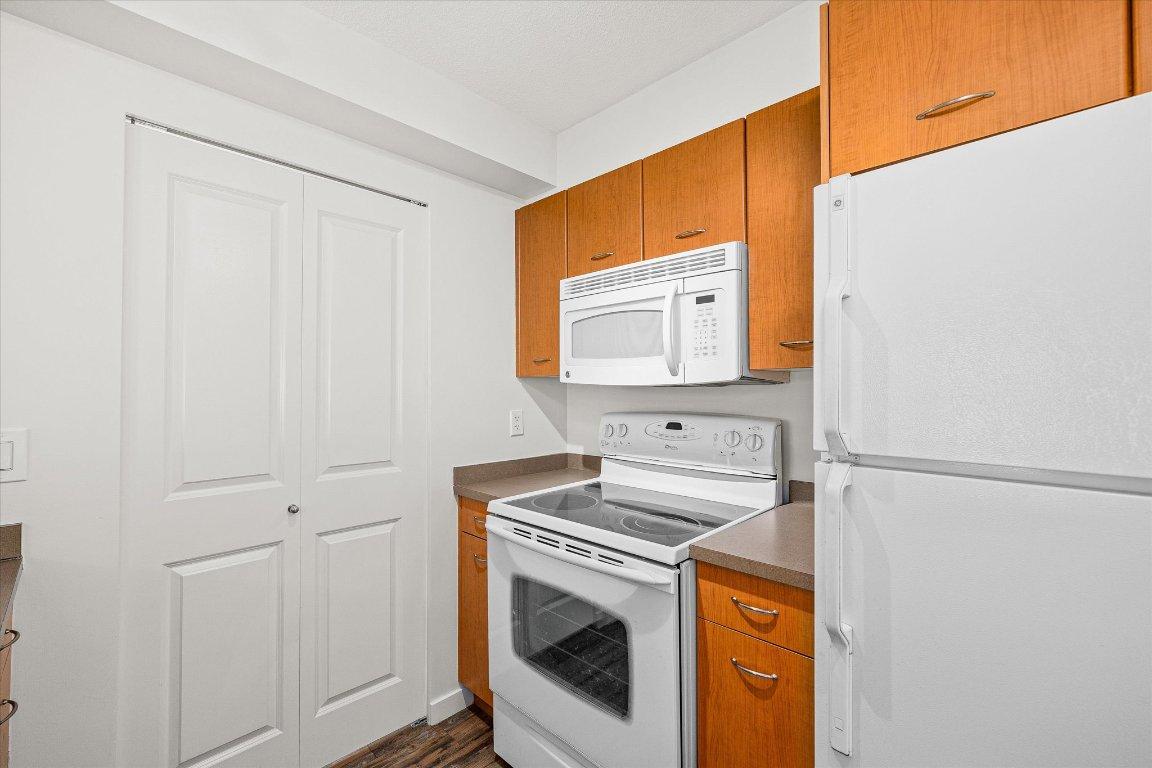 









539


Yates

Road, 116,
Kelowna,




BC
V1V 2T8

