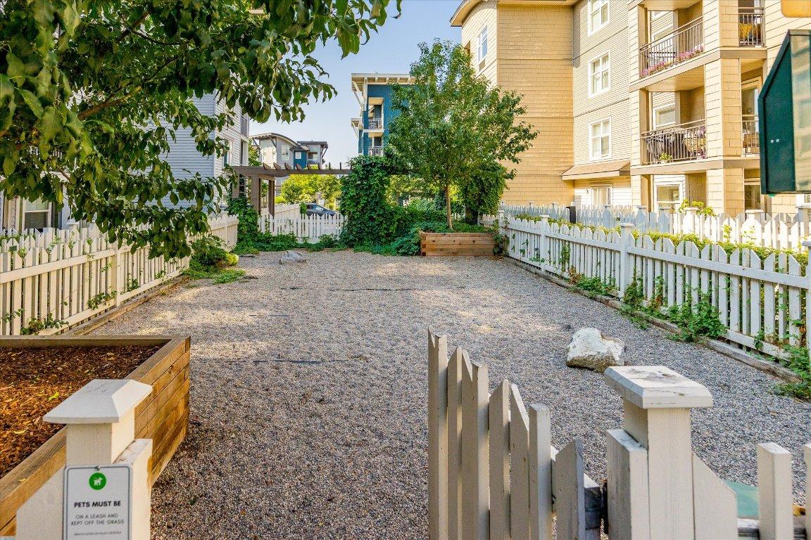 









539


Yates

Road, 116,
Kelowna,




BC
V1V 2T8

