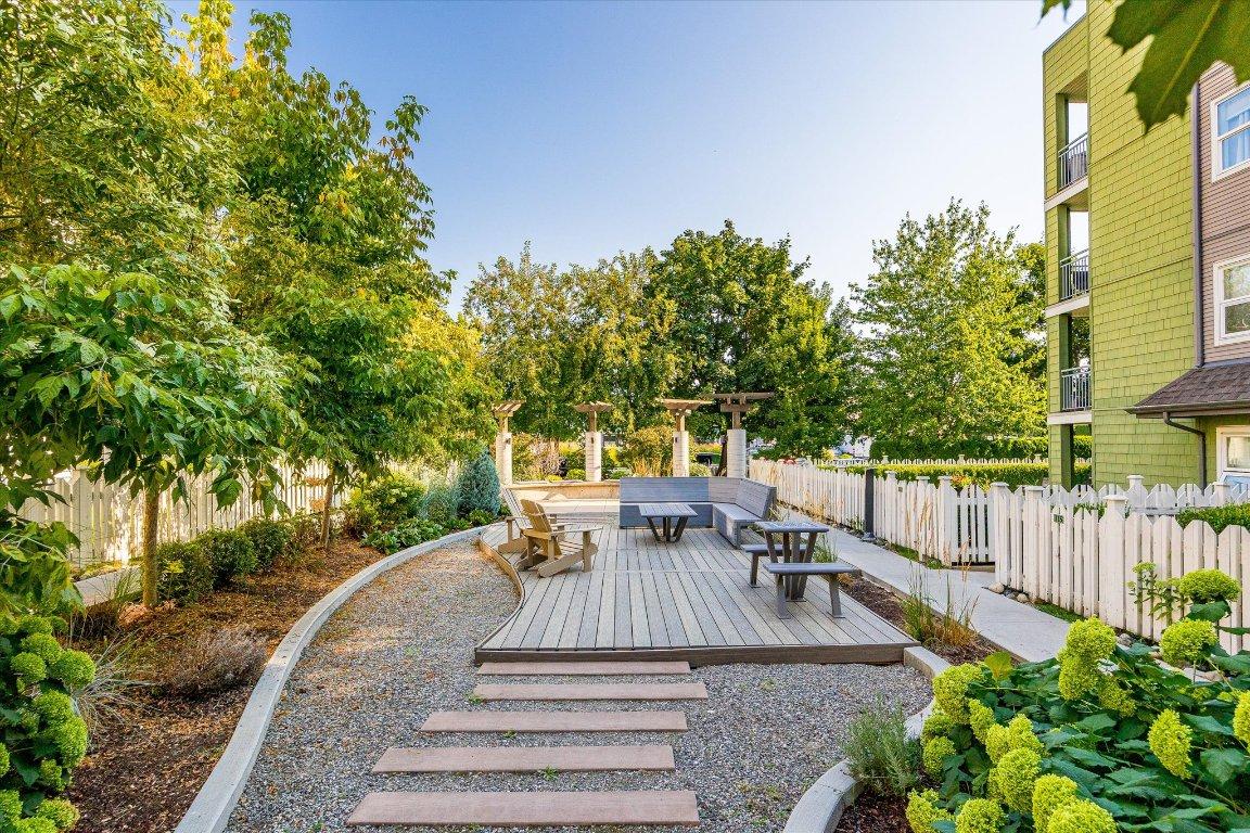 









539


Yates

Road, 116,
Kelowna,




BC
V1V 2T8

