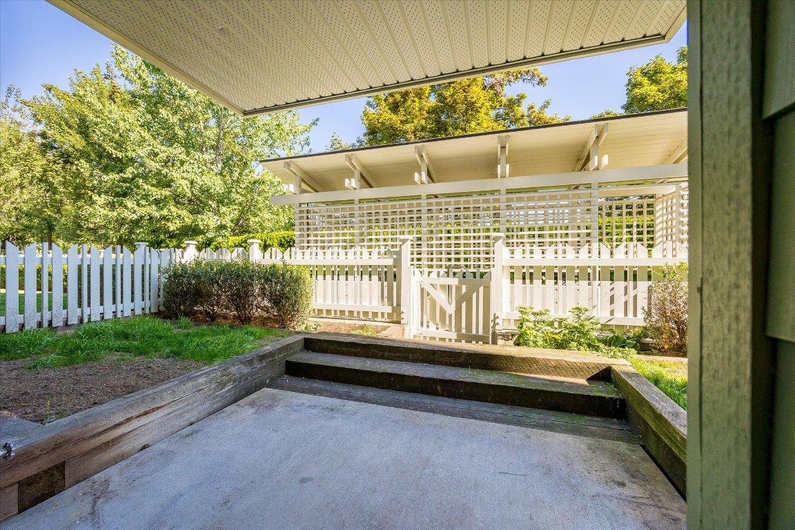 









539


Yates

Road, 116,
Kelowna,




BC
V1V 2T8

