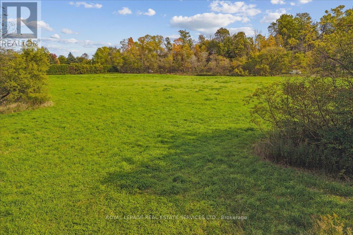 












9 WALKERS LINE

,
Burlington,







Ontario
L7M4G1

