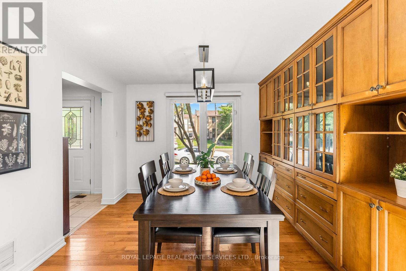 












2 MANGROVE ROAD

,
Brampton,




Ontario
L6S3Y1

