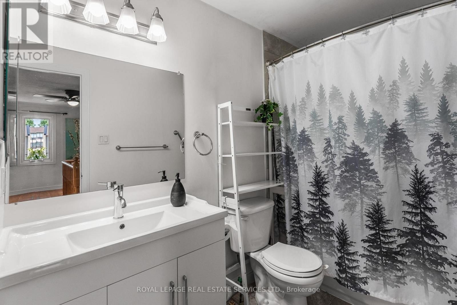 












2 MANGROVE ROAD

,
Brampton,




Ontario
L6S3Y1

